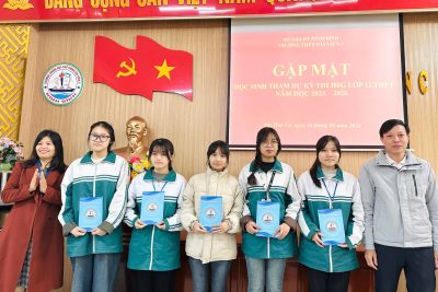 Trường THPT Gia Viễn C gặp mặt, động viên đội tuyển học sinh giỏi văn hoá lớp 12 trước kỳ thi cấp tỉnh năm học 2025-2026